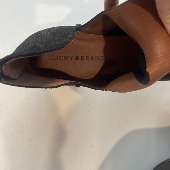 LUCKY BRAND Sz 10 M Black Suede Bootie Boot D’Orsay Back Zip Deep Side Cut 2.5" - Picture 7 of 10